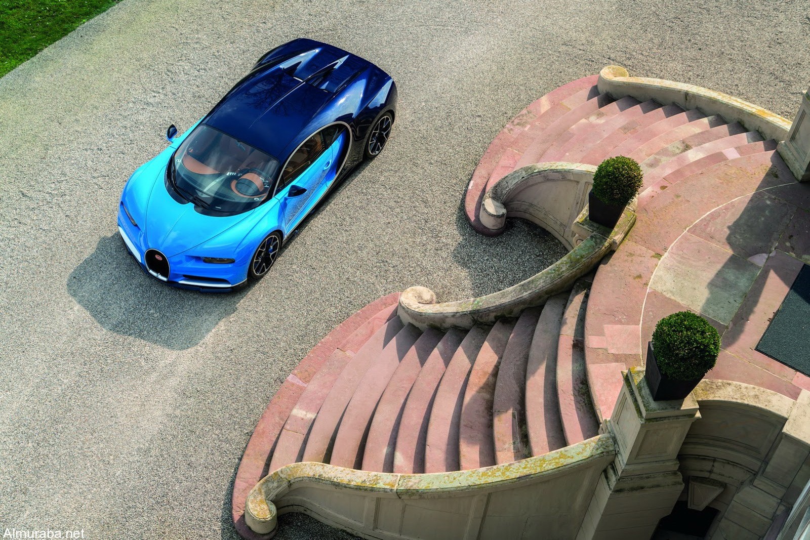 "كوينجسيج" ريجيرا أم "بوجاتي" تشيرون؛ أيّ الخارقتان ذوات محركات الـ1,500 حصان تفضلون؟ Koenigsegg Vs Bugatti 16