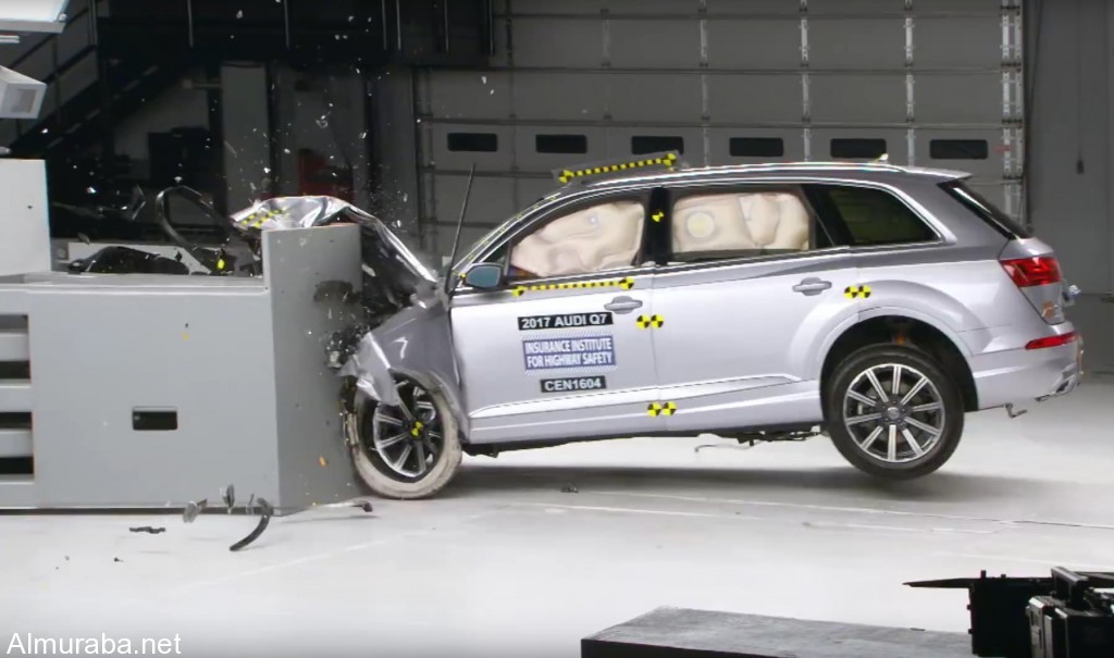 سيارة "أودي" Q7 الجديدة تحصل على نظام حماية شديد التطور Audi 2017 4