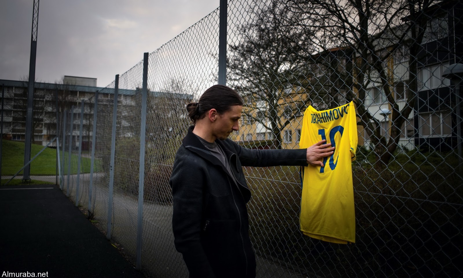 زلاتان إبراهيموفيتش يودع فريق السويد الوطني بفيديو إعلاني لفولفو V90
