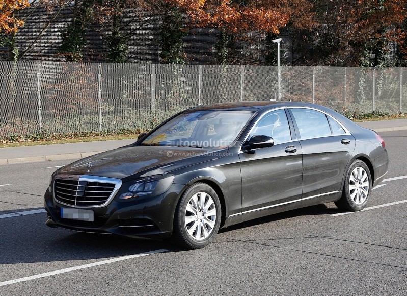 2018-mercedes-benz-s-class-facelift-spied-for-the-first-time-showing-minor-changes_7