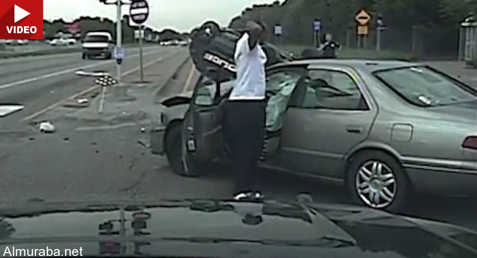 “فيديو” شاهد سيارة شرطة امريكية تقطع الاشارة لملاحقة مخالف فتتسب في حادث