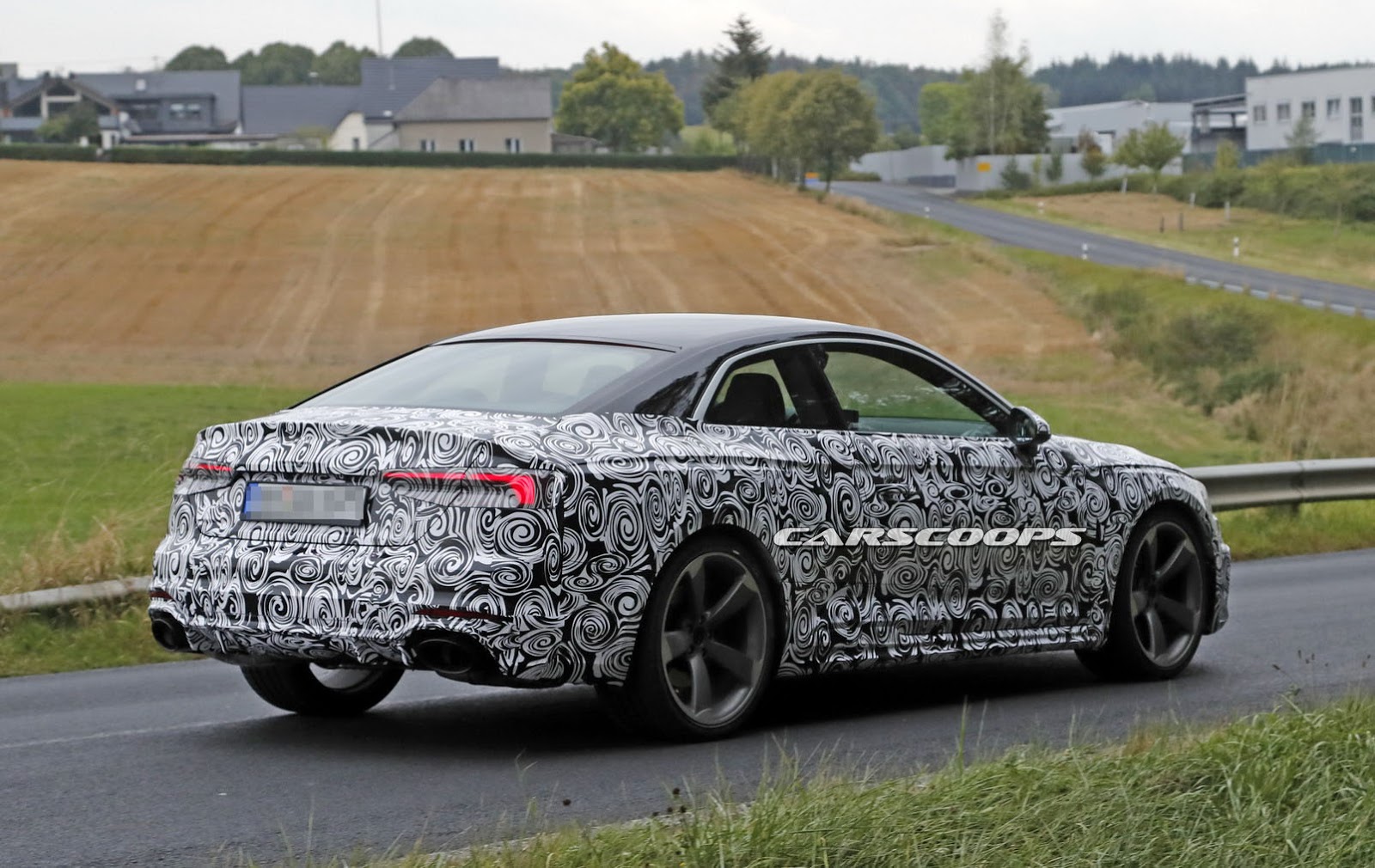 new-audi-rs5-coupe-scoop-11