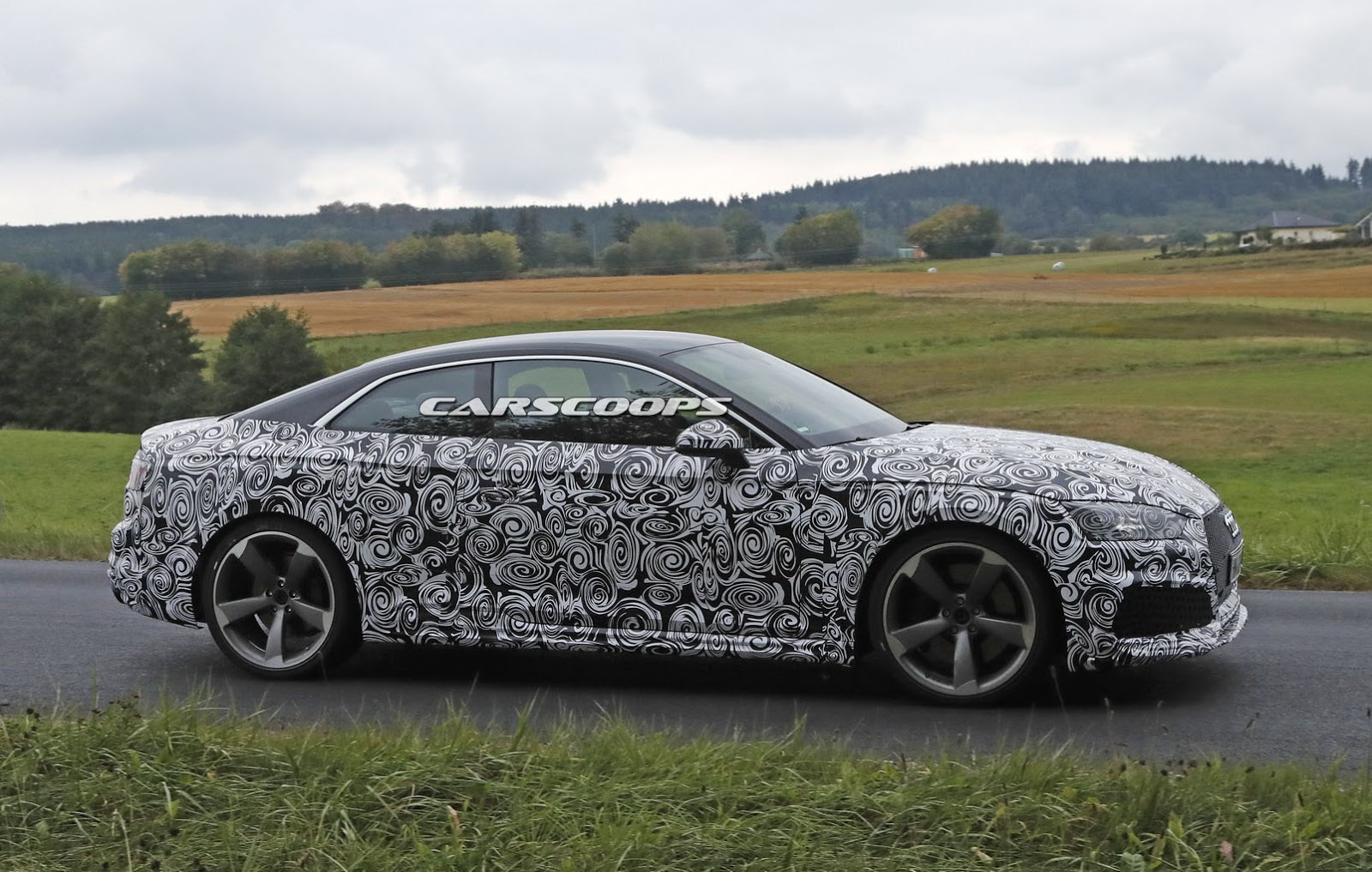 new-audi-rs5-coupe-scoop-14