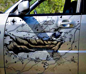 ”بالصور” روسي يحول حادث تعرضت له سيارته لفن مذهل