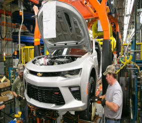 “دراسة“ تراجع استثمارات شركات السيارات في المصانع الجديدة بسبب السيارات الذاتية القيادة