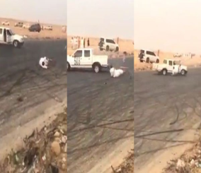 ”فيديو” شاهد لحظة سقوط شاب من سيارة أثناء تفحيطها