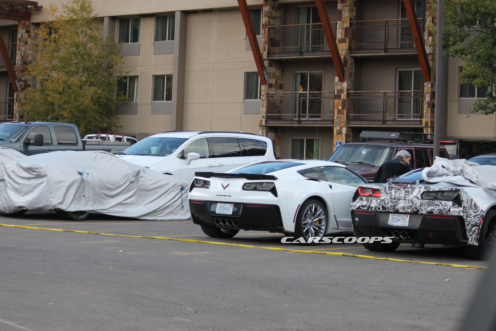 رصد سيارات كورفيت اختبارية مثيرة للاهتمام في جبال روكي Chevrolet Corvette