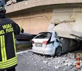 “فيديو“ شاهد لحظة انهيار جسر بإيطاليا على سيارة في لحظة مروعة