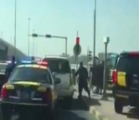 ”فيديو” شاهد أحد السائقين وهو يهرب من رجال الشرطة الكويتية أثناء مطاردته له 1