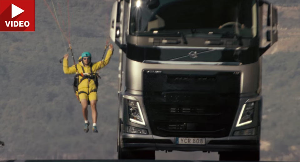 "فيديو دعائي" مثير لشاحنة "فولفو" FG مع مظلي محترف في كرواتيا Volvo 5