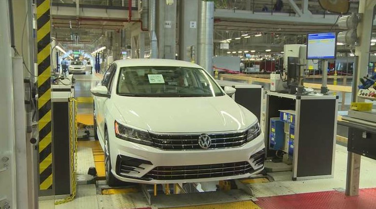 "فولكس فاجن" توافق على تسوية بمليار دولار لإصلاح أو إعادة شراء 80 ألف مركبة ديزل ملوّثة Volkswagen 1