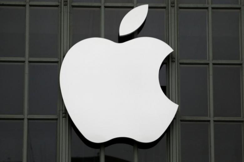ألكسندر هيدزنجر كبير مهندسي سباقات بورش ينضم لأبل Apple 1