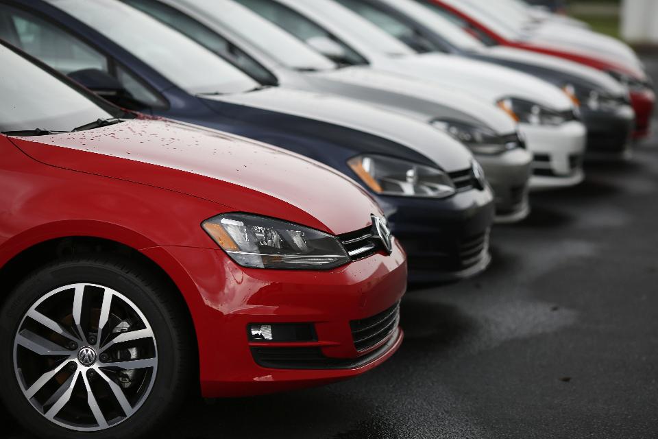 مبيعات السيارات بالولايات المتحدة تحطم الأرقام القياسية خلال 2016 1