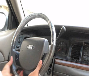 “فيديو” شاهد طريقة تجليد الديكور في السيارة