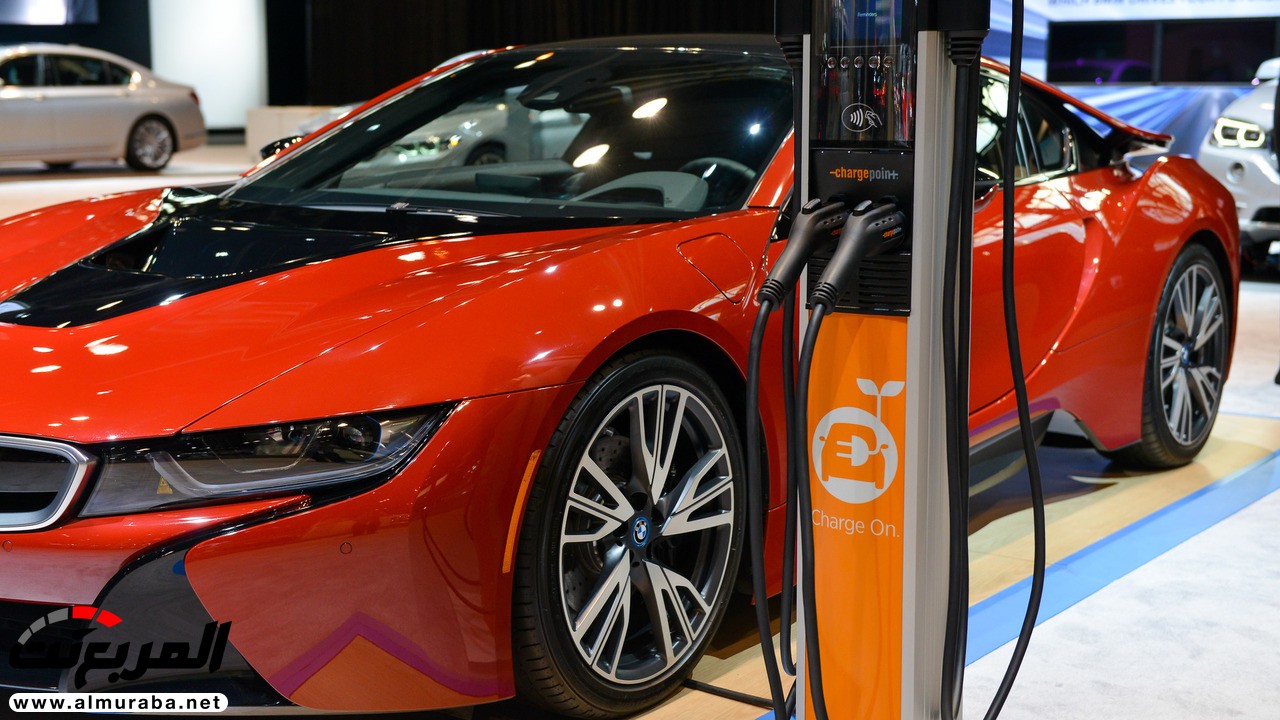 "بي إم دبليو" تكتفي بجلب مركبات كهربية إلى معرض سيارات شيكاغو BMW 52