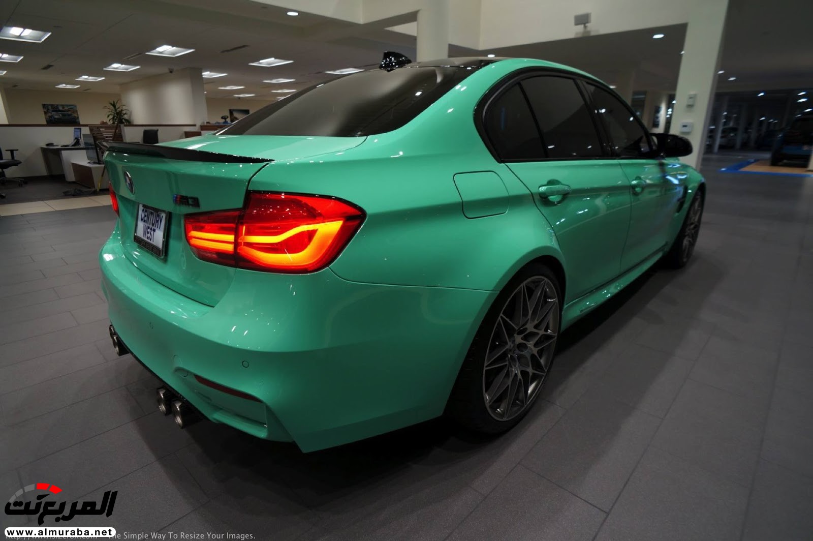 "بالصور" شاهد "بي إم دبليو" F80 M3 الخاصة بطلاء النعناع الأخضر BMW 99