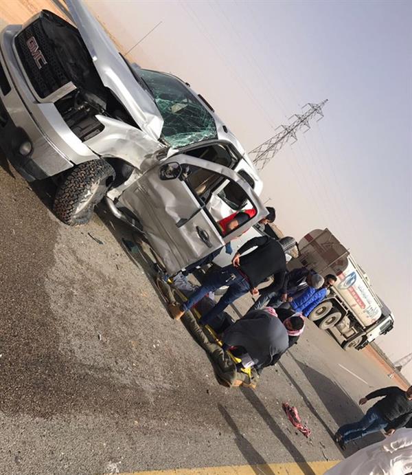 "مرور الرياض" يوضح ملابسات حادث اصطدام شاحنة بسيارة ويؤكد: الشاحنة لم تكن مخالفة + فيديو وصور 7