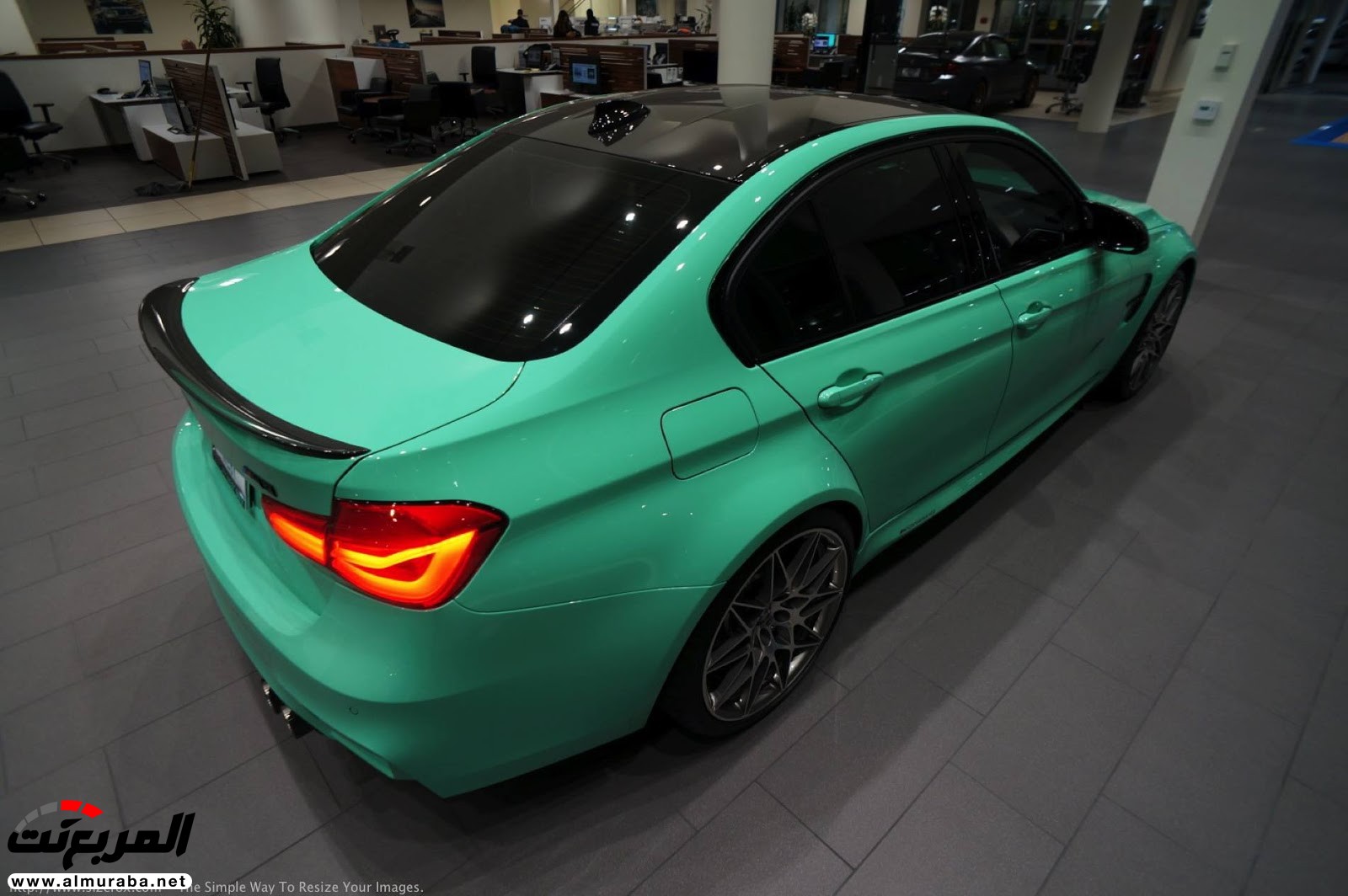 "بالصور" شاهد "بي إم دبليو" F80 M3 الخاصة بطلاء النعناع الأخضر BMW 101