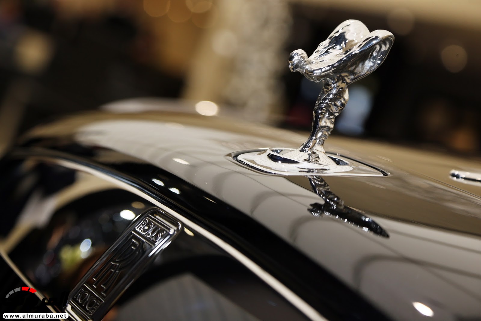 "رولز رويس" تجلب جوست إيليجانس المطلية بالألماس إلى معرض جينف Rolls-Royce Ghost Elegance 6