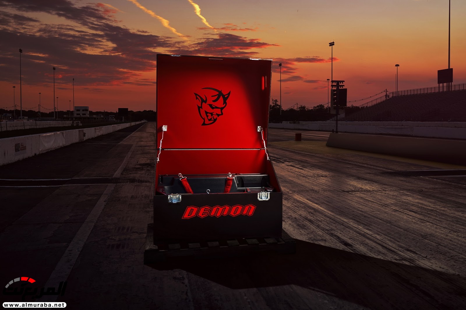 "فيديو وصور" دودج تشالنجر SRT 2018 ديمون نسخة الشيطان تكشف نفسها بقوة 840 حصاناً Dodge Challenger SRT Demon 215