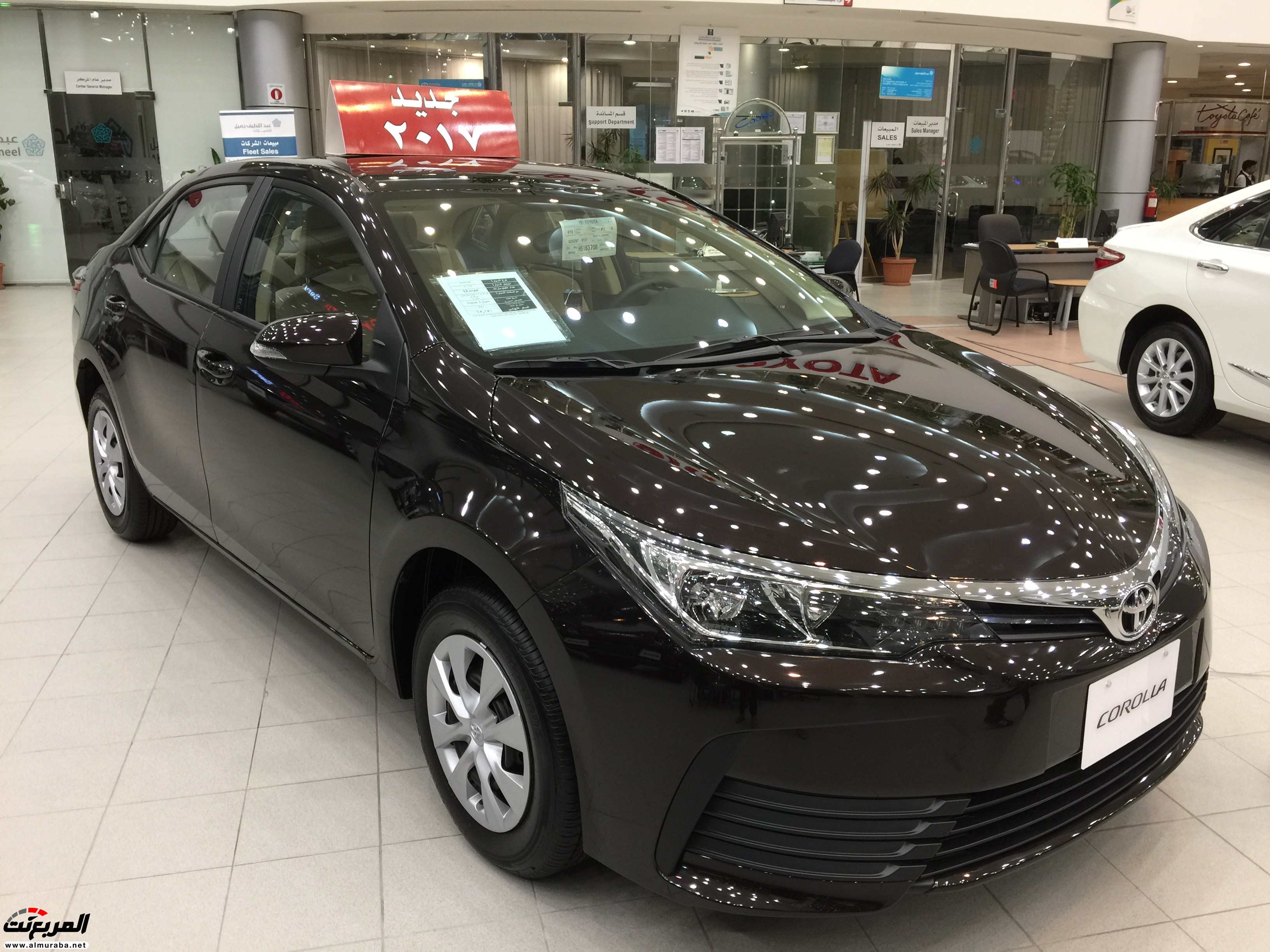 تويوتا كورولا 2017 الشكل الجديد وكالة عبداللطيف جميل “صور ومواصفات واسعار” Toyota Corolla 3