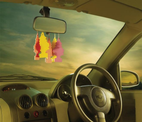 كيف تحصل على رائحة عطرة في سيارتك بحيلة ذكية؟