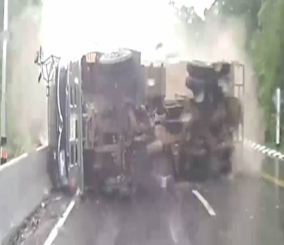 "فيديو" شاهد حادث انقلاب شاحنة بعدما فقد سائقها السيطرة 1