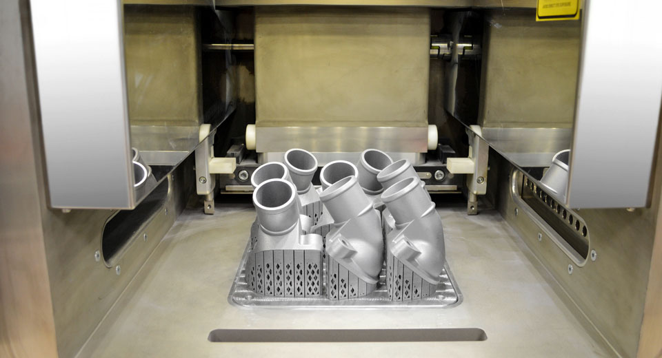مرسيدس استطاعت تصنيع قطع غيار بطابعة 3D