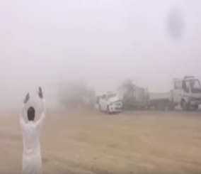 “فيديو” شاهد  تصادم عنيف شهده طريق الجبيل-أبوحدرية بسبب الضباب