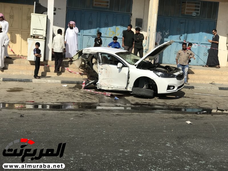 "بالصور" انشطار سيارة إلى نصفين ونجاة سائقها داخل محافظة رفحاء 2