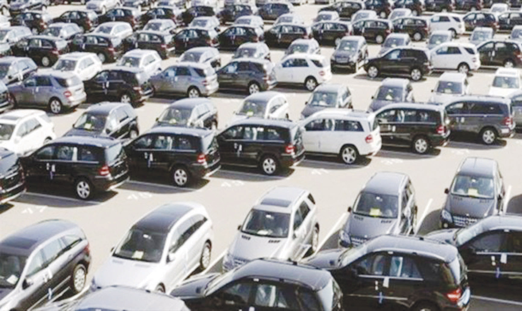 “تقرير” توقعات بانتعاش وزيادة مبيعات السيارات بعد قرار السماح للمرأة السعودية بالقيادة