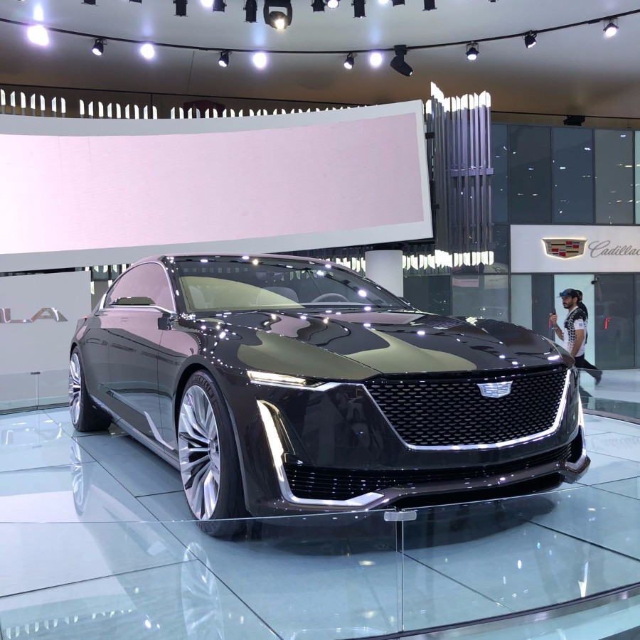 كاديلاك إسكالا سيارة المستقبل الفاخرة تدشن في دبي
