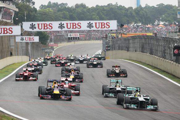 حلبة إنترلاغوس تضيف أخاديد على سطح المسار استعدادا لجائزة البرازيل الكبرى لسباق السيارات