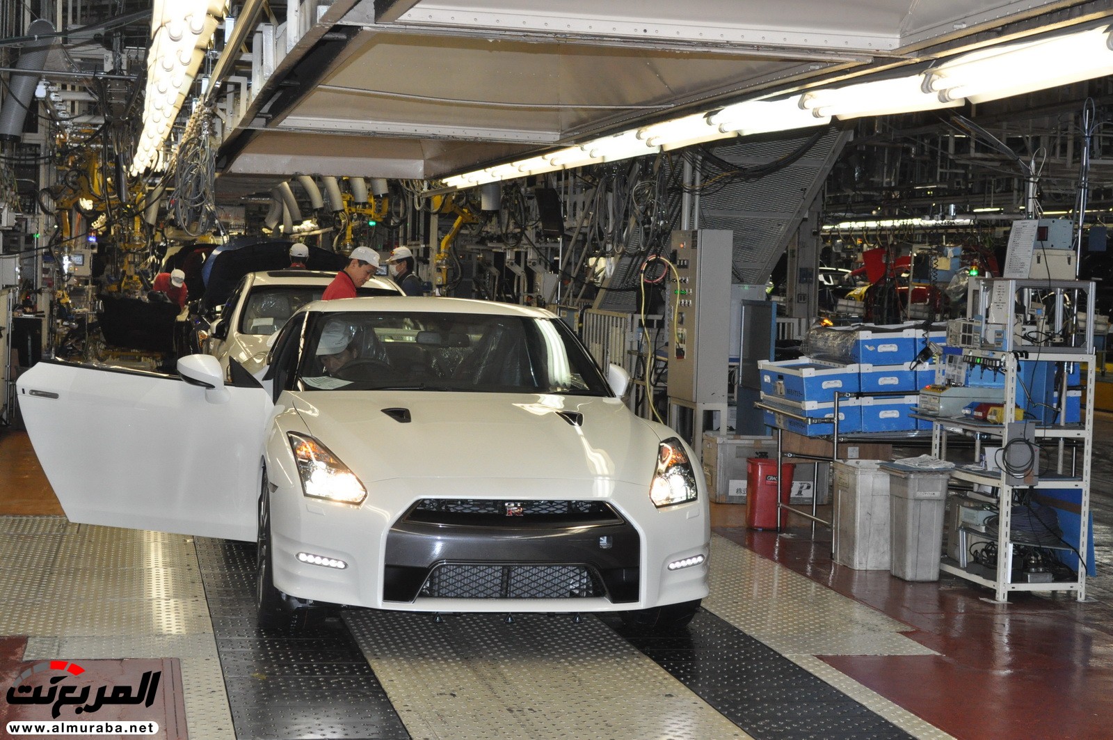 نيسان تعاود إنتاج سياراتها في اليابان بعد توقف استمر 3 أسابيع 13