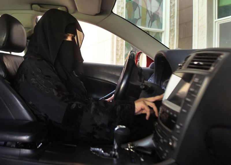 العميد محمد البسامي يوضح حقيقة إشارته أن النساء أكثر التزاما بأنظمة المرور