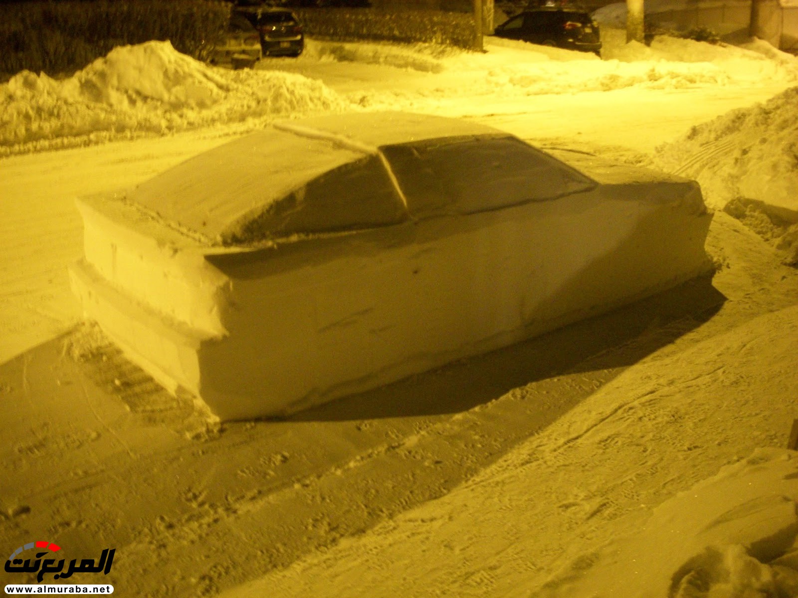 "بالصور" شرطي كندي يخالف سيارة مزيفة "مصنوعة من الثلج" 7