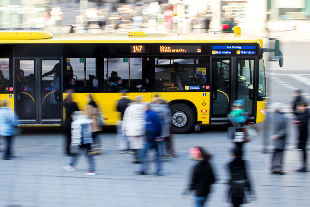ألمانيا تخطط لإتاحة المواصلات العامة بالمجان للجميع لمكافحة التلوث