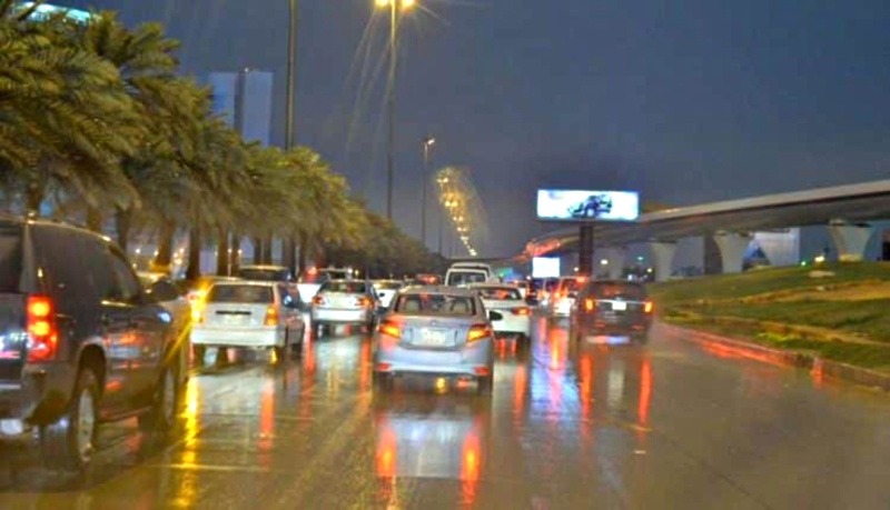 أمن الطرق توصي المسافرين على طرق الرياض بتهدئة السرعة 1