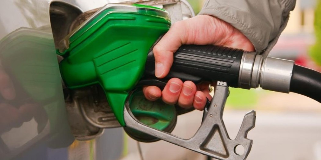 4 تطبيقات تحسب تكلفة استهلاك الوقود وصيانة السيارة