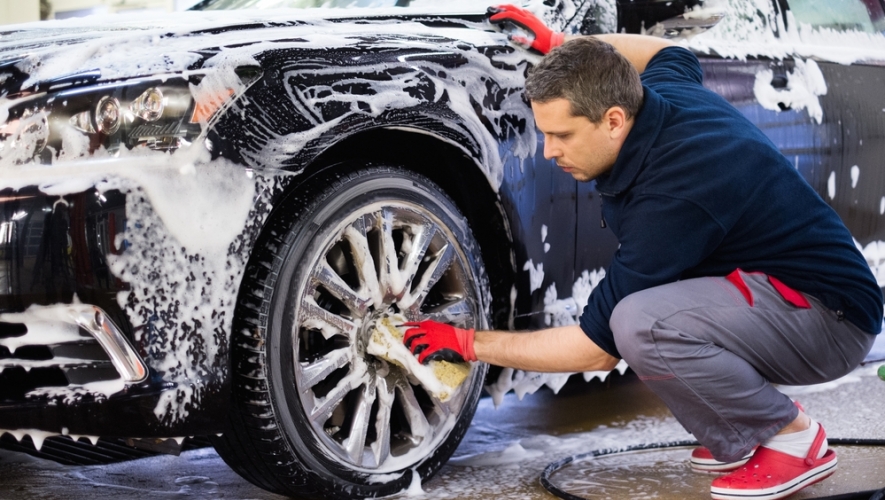 لحماية نفسك من الحوادث المتكررة اتبع هذه الإرشادات عند غسل السيارة