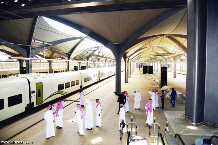 إنطلاق قطار الحرمين السريع في رحلة بين رابغ والمدينة المنورة 12