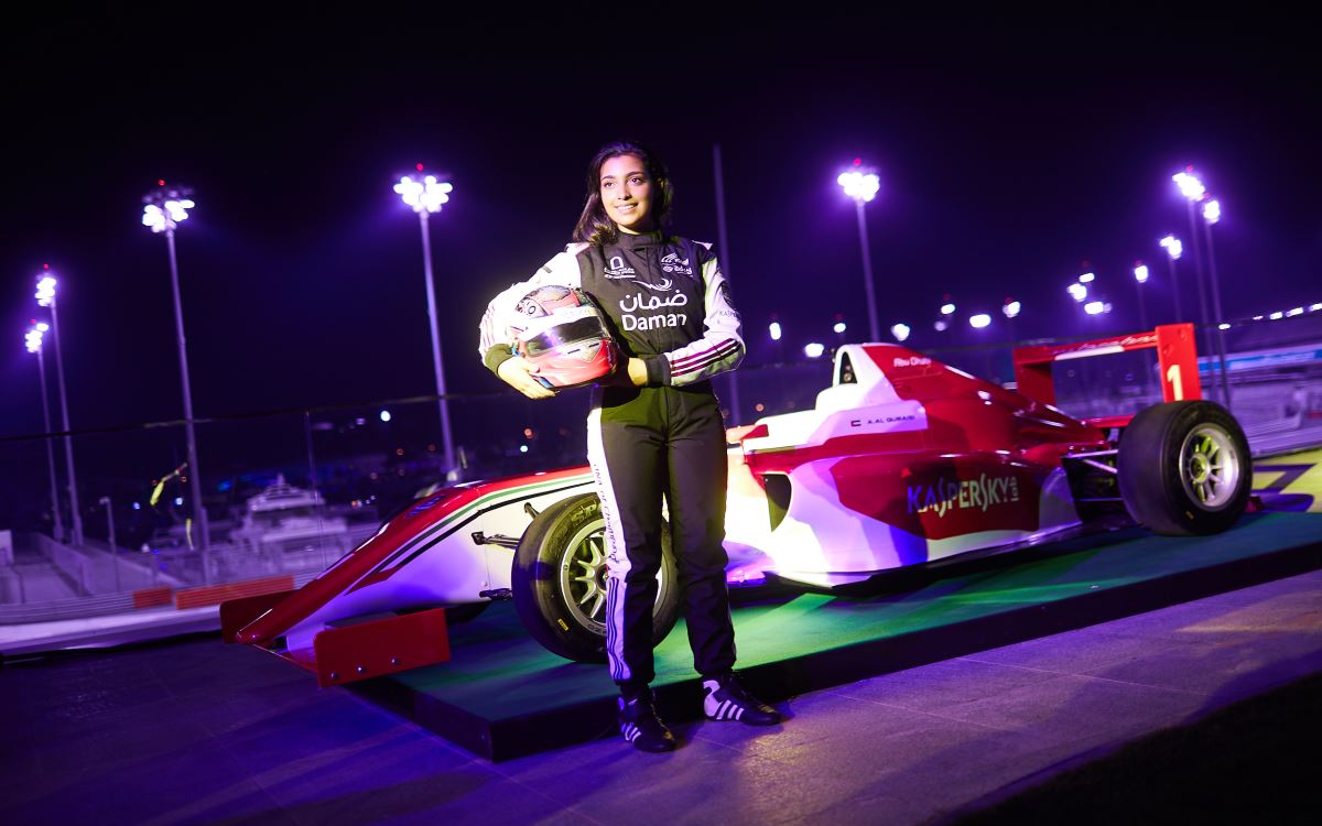 أول فتاة عربية تتجهز لجولات بطولة إيطاليا للفورمولا 4 2