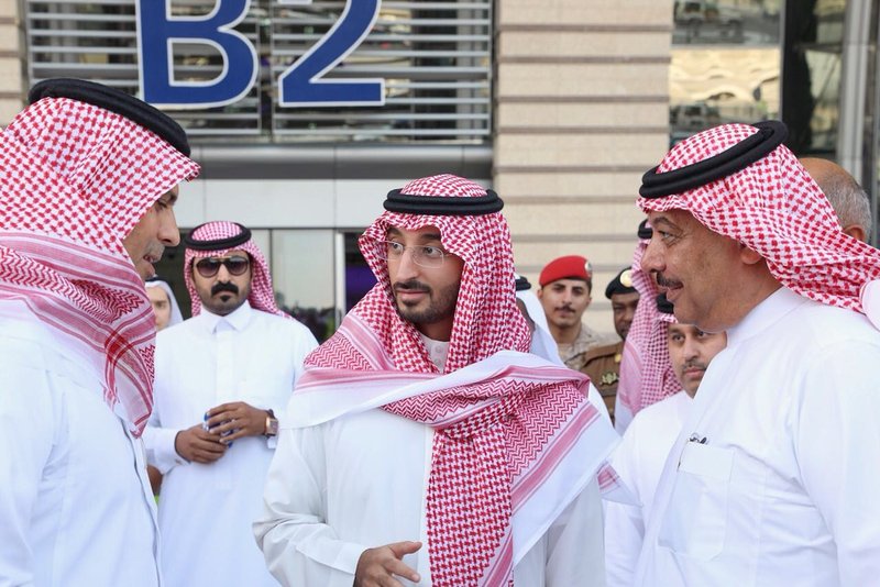 جولة نائب أمير مكة المكرمة لتفقد إستعداد مطار الملك عبدالعزيز الدولي الجديد للعمل 1