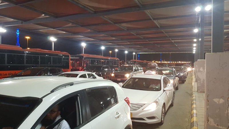 مرور مكة ينشر فيديو تعريفي لتوجيه المعتمرين إلى مواقف ومحطات النقل العام