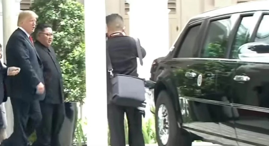 “بالفيديو” ترامب يتباهى بسيارته الرئاسية أمام زعيم كوريا الشمالية