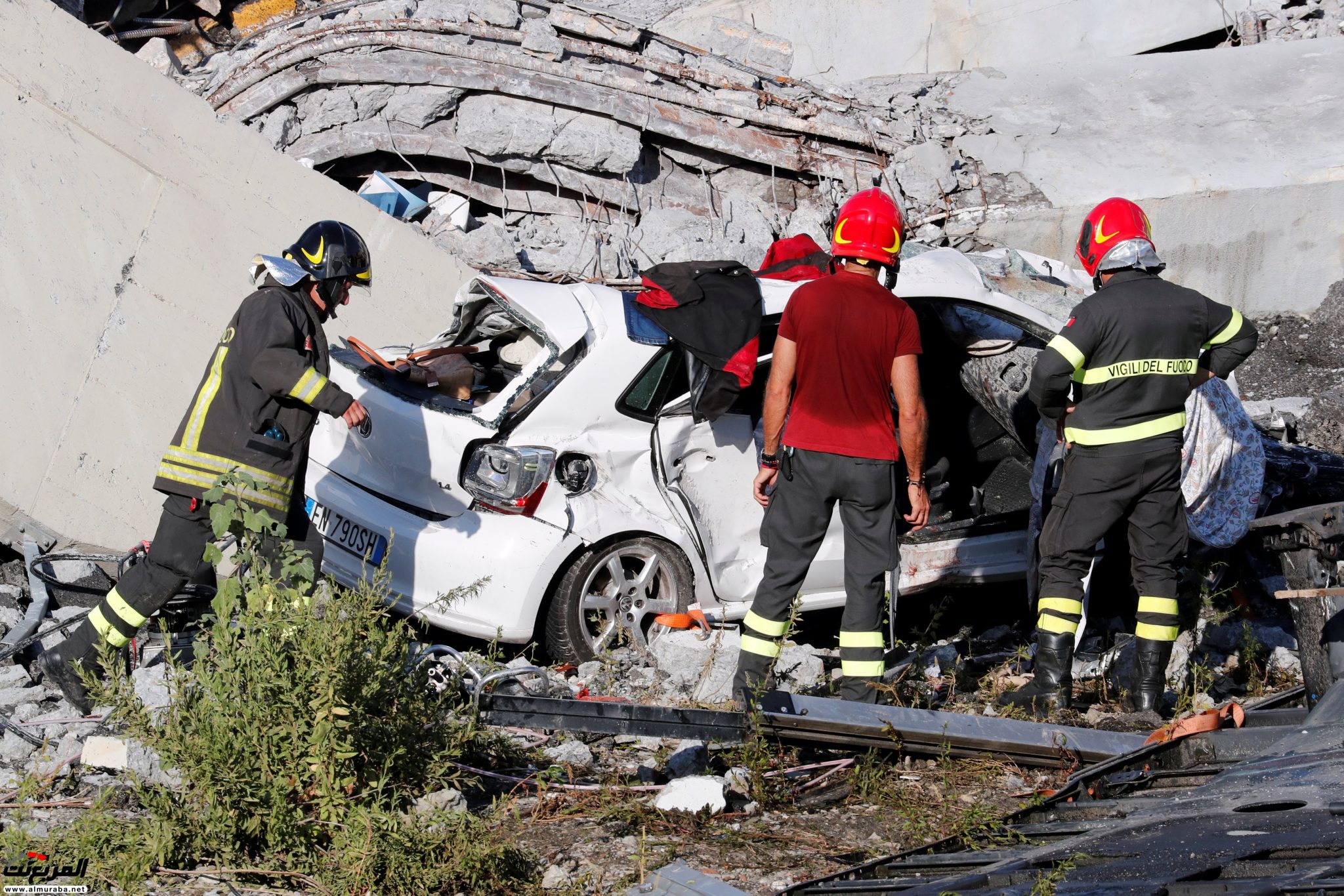"بالصور" 39 قتيلا حصيلة ضحايا انهيار جسر جنوة الإيطالي 16