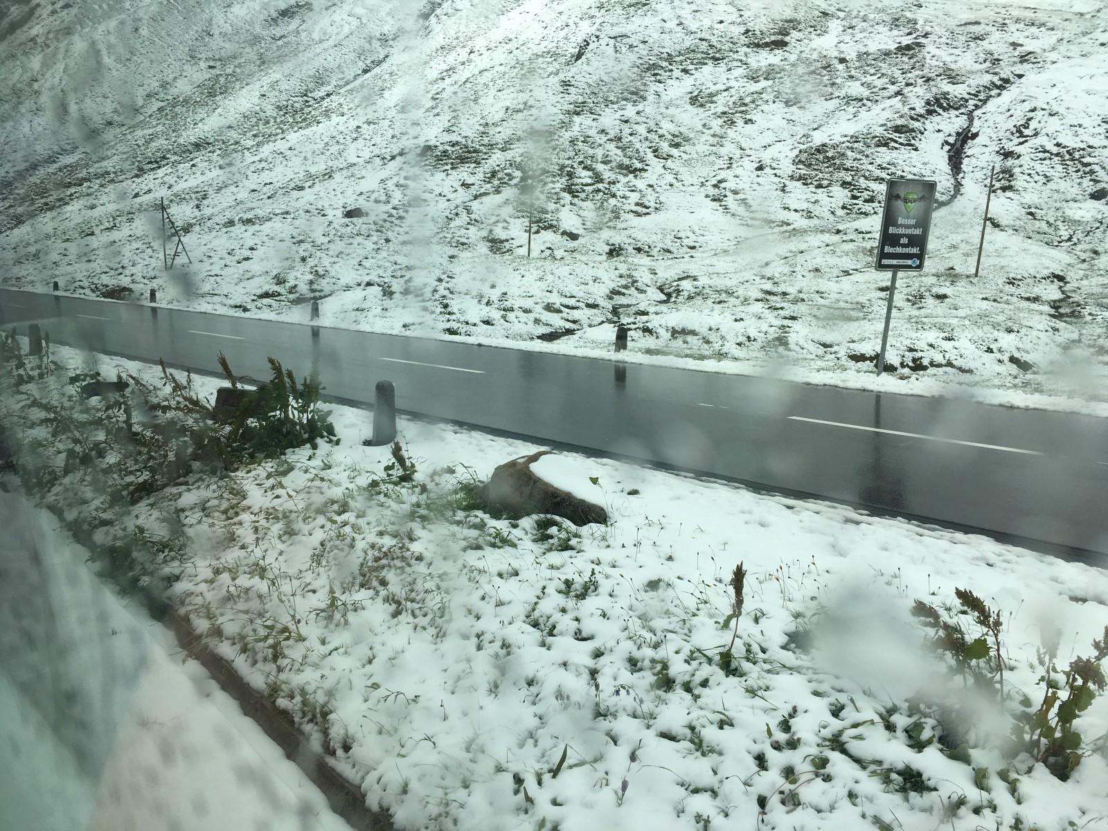 "بالصور" جولة مع قطار جلاسير إكسبريس عبر جبال اﻷلب السويسرية 10