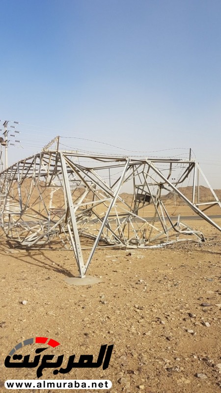 "بالصور" تصادم يسقط برج للكهرباء في محافظة القنفدة 16