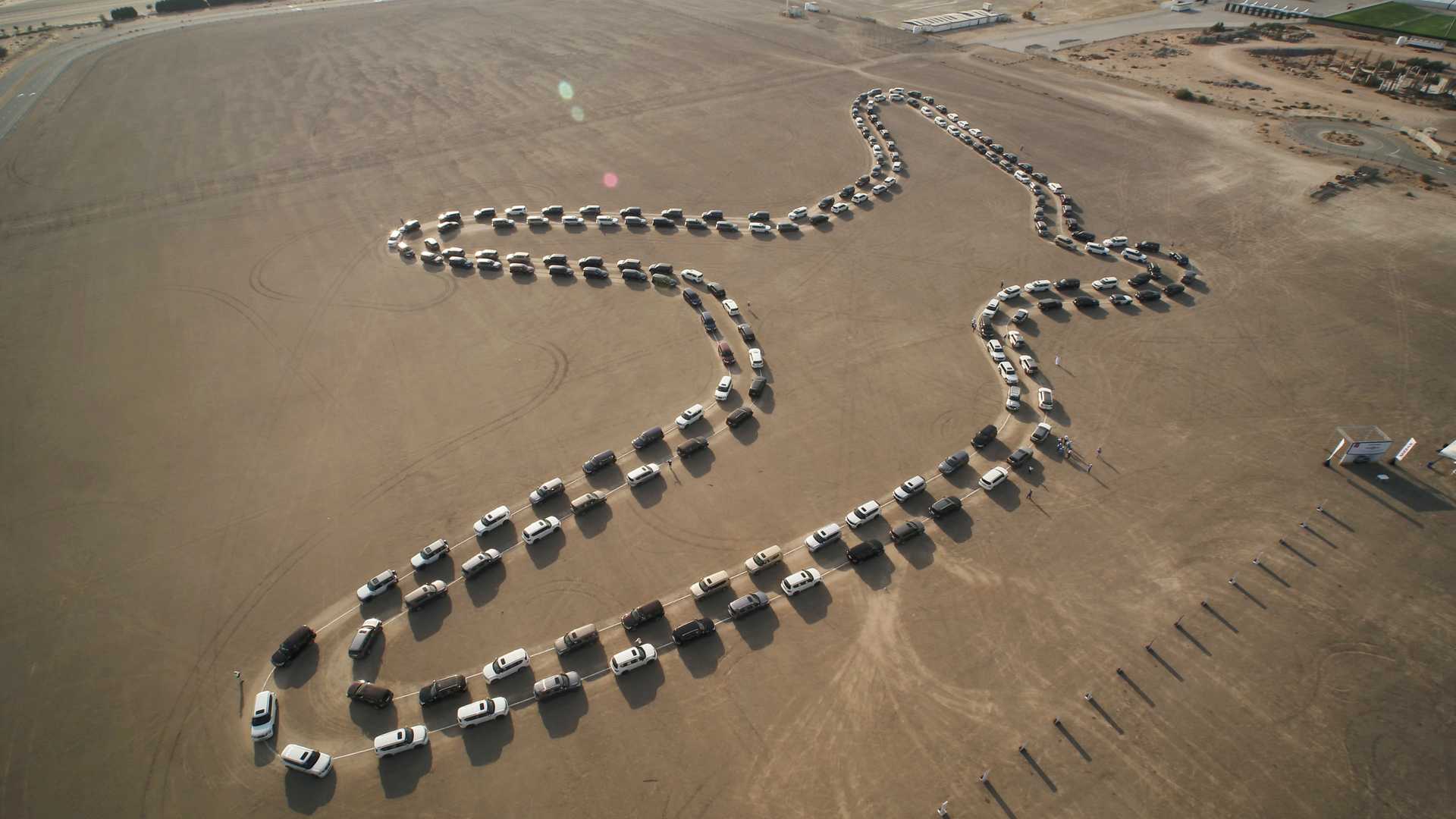 “بالفيديو والصور” نيسان باترول تحقق رقم قياسي في صحراء الإمارات