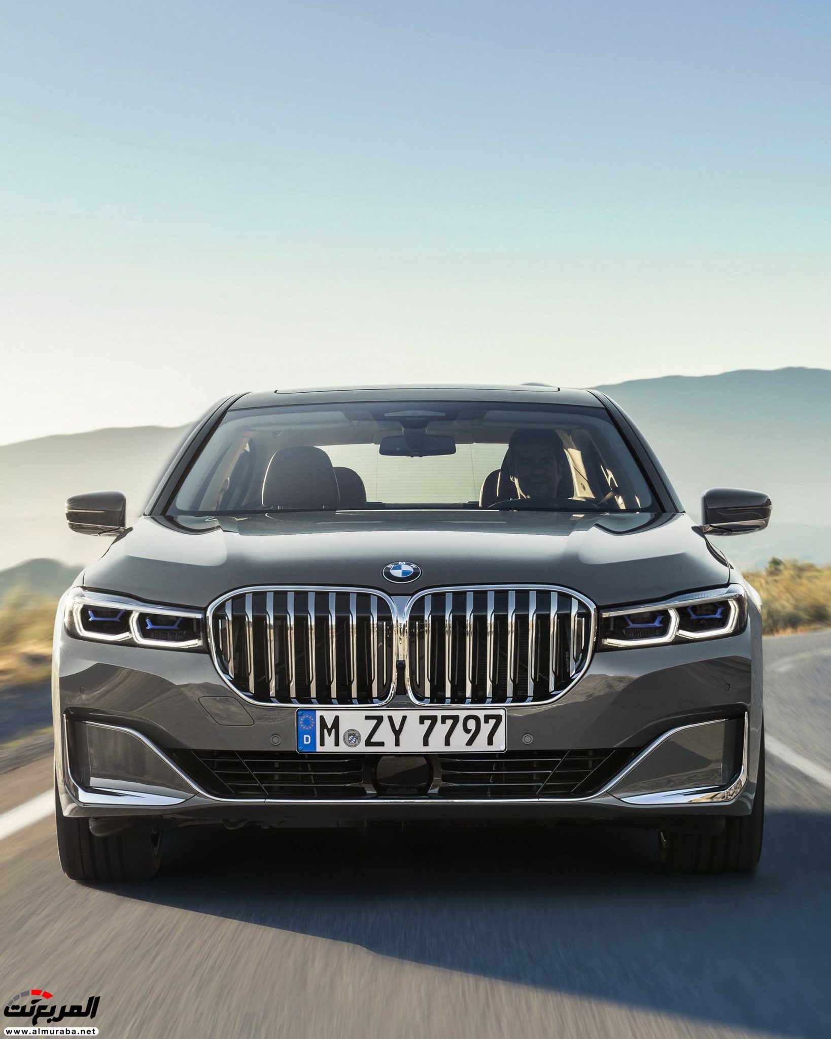 بي ام دبليو الفئة السابعة 2020 المحدثة تكشف نفسها رسمياً "صور ومواصفات" BMW 7 Series 78